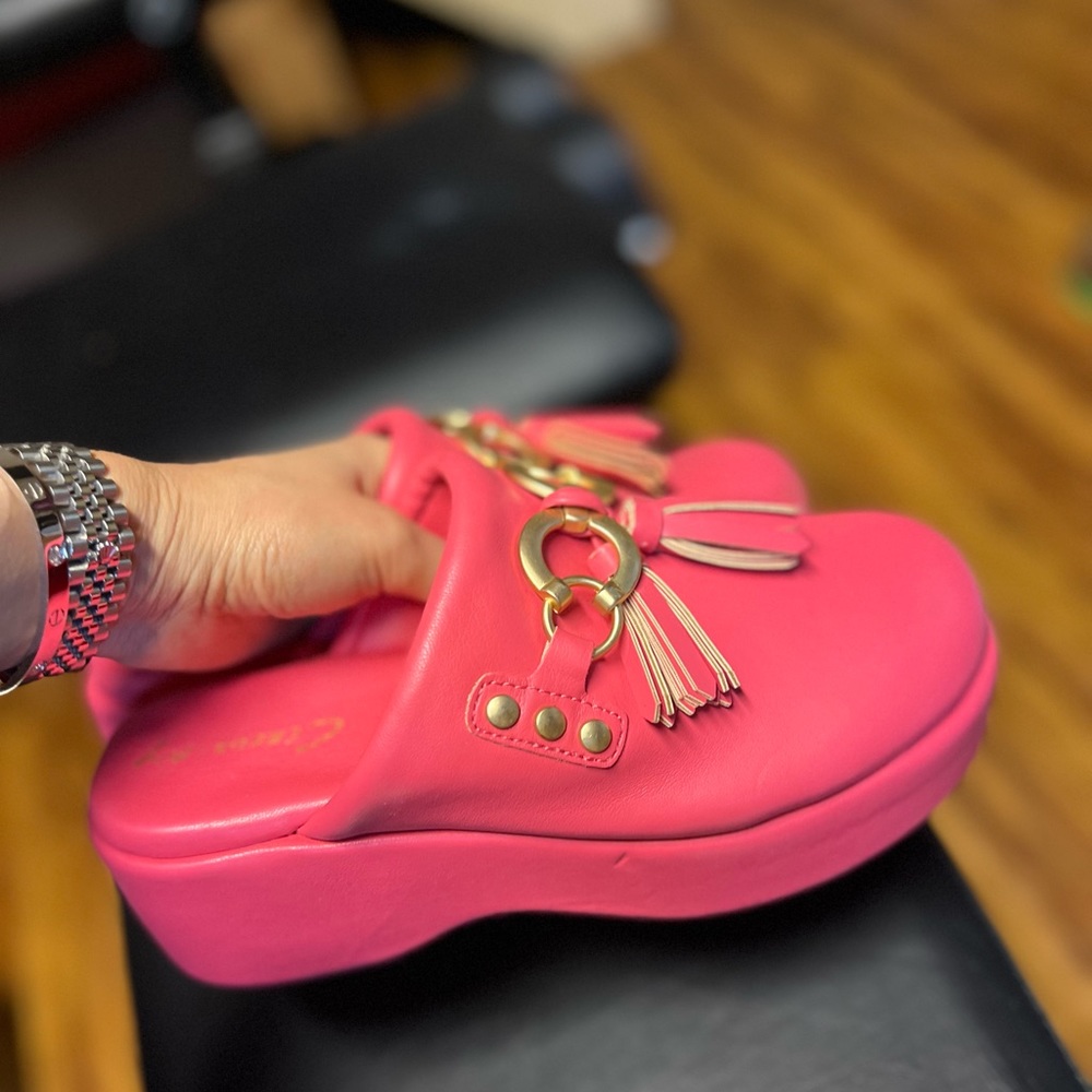 Sam Edelman pink clogs